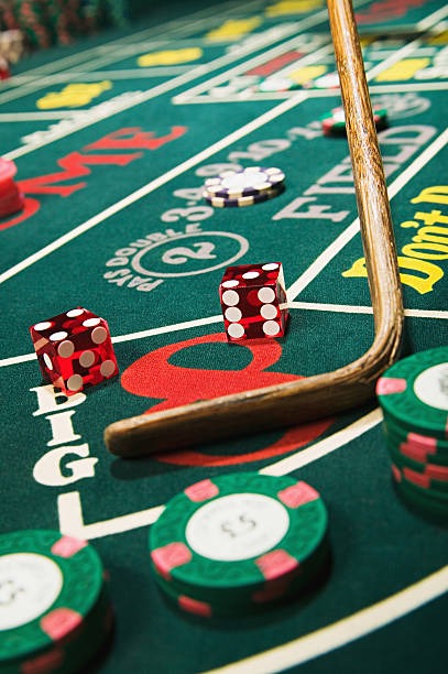 Live dealer studio hosting roulette and blackjack on solototo login